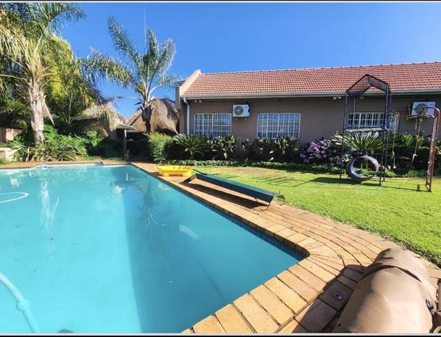 3 BEDROOM HOUSE FOR SALE IN BRACKENHURST